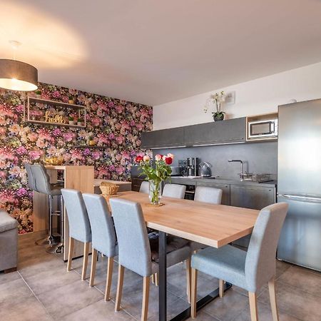 Апартаменты Vire Moulin Furnished Flat Анси Экстерьер фото