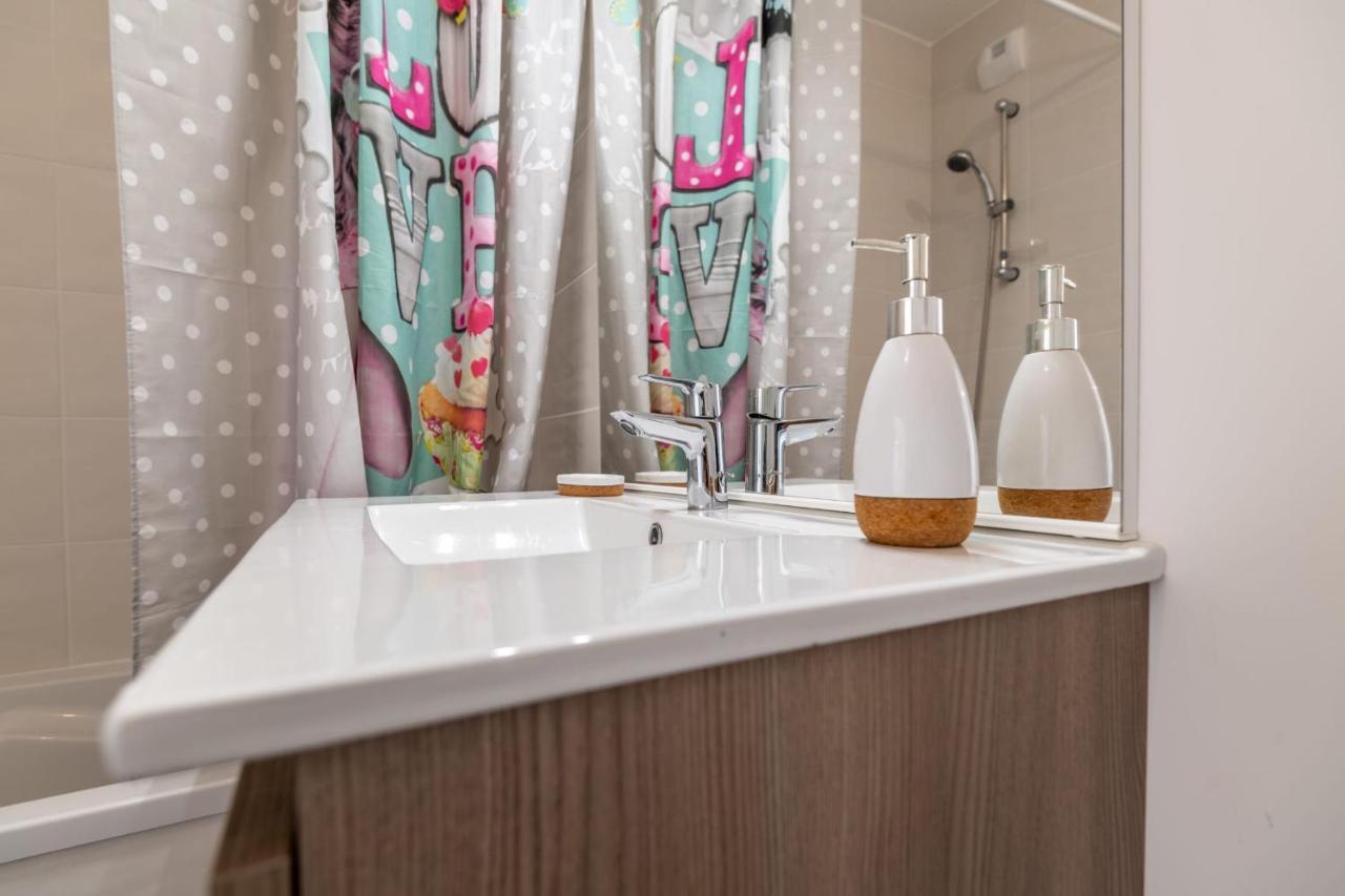 Апартаменты Vire Moulin Furnished Flat Анси Экстерьер фото